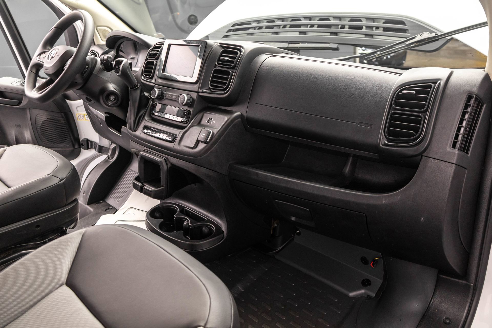 Used 2025 RAM ProMaster 2500 w/ Convenience Group FWD image 33