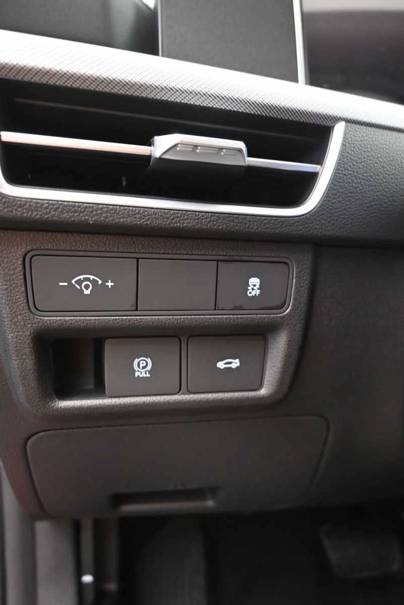 New 2026 Hyundai Sonata SEL FWD image 21