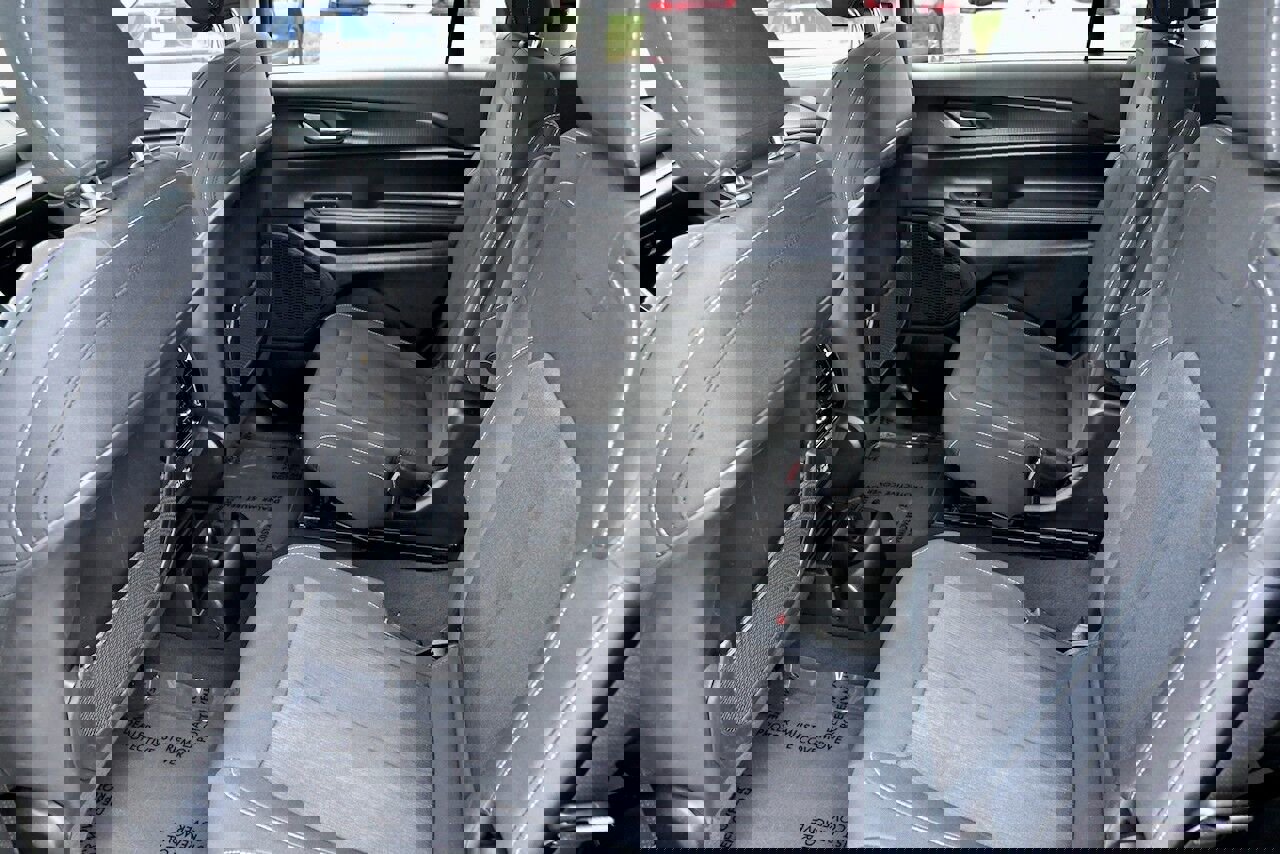 Used 2023 Jeep Grand Cherokee L Laredo image 10