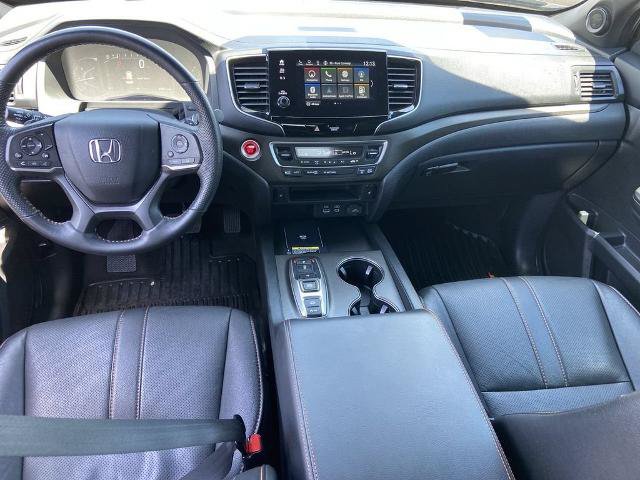 Used 2025 Honda Passport TrailSport image 17