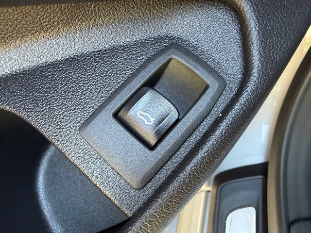 Used 2024 BMW 430i Convertible image 13