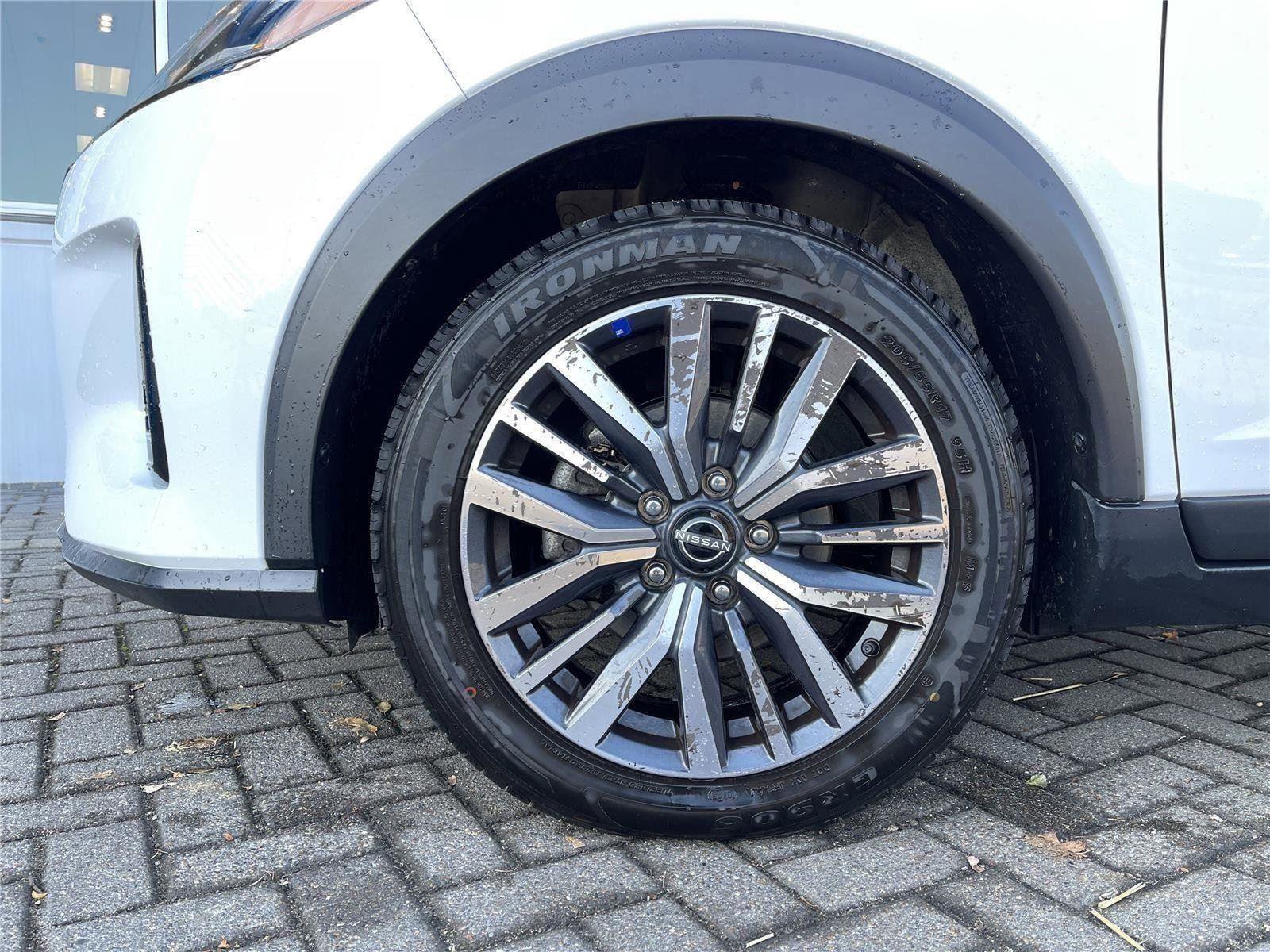 Used 2024 Nissan Kicks SR FWD image 10