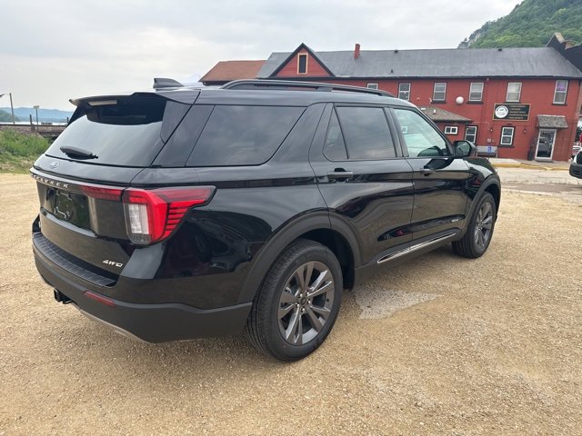 New 2025 Ford Explorer Active w/ Active Comfort Package image 5