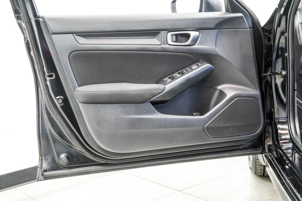 Used 2023 Honda Civic LX image 40