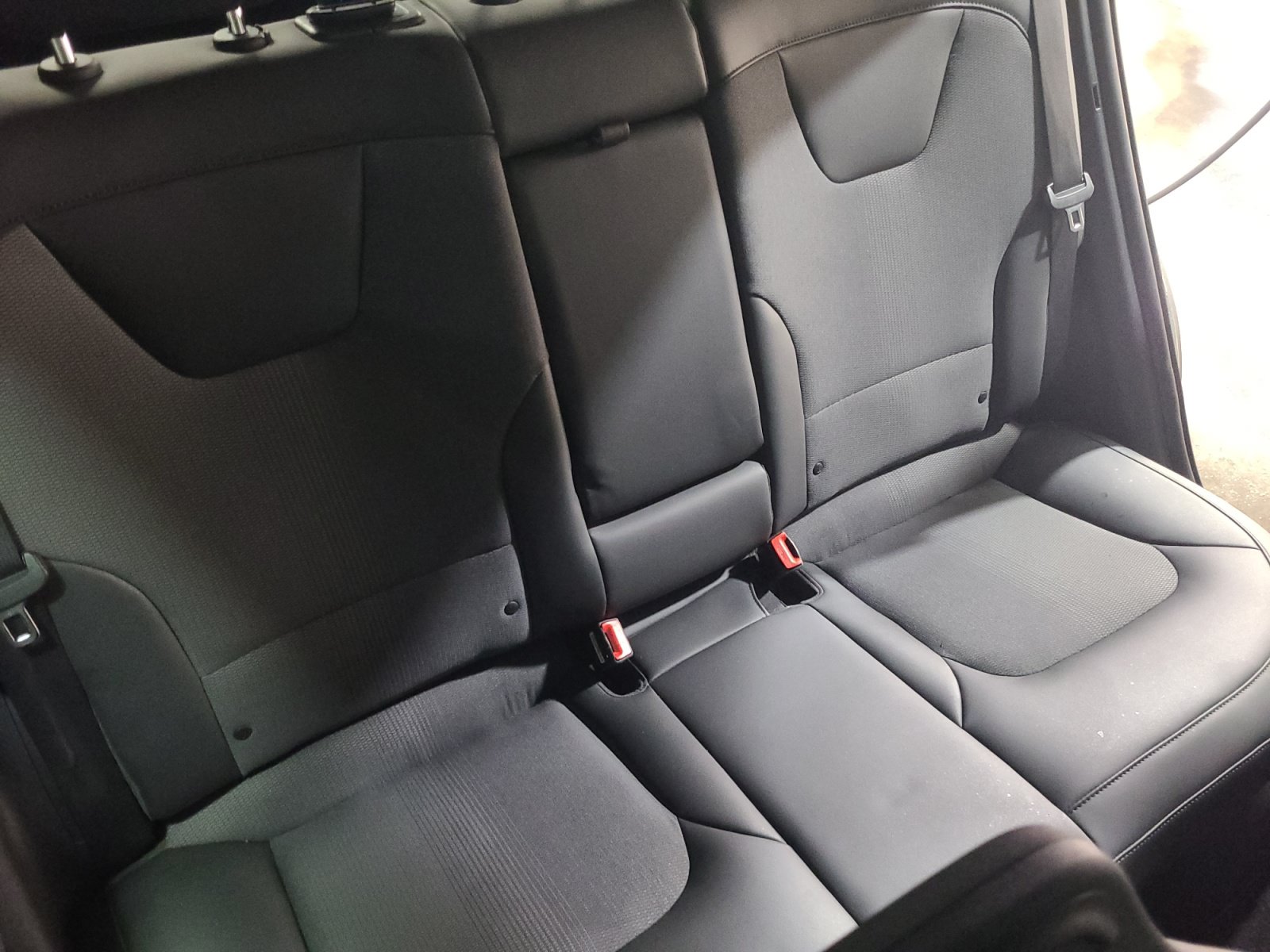 Used 2023 Kia Niro EX w/ EX Cold Weather Package FWD image 18