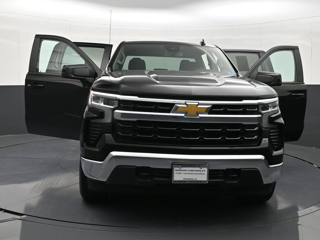 Used 2023 Chevrolet Silverado 1500 LT AWD/4WD image 44