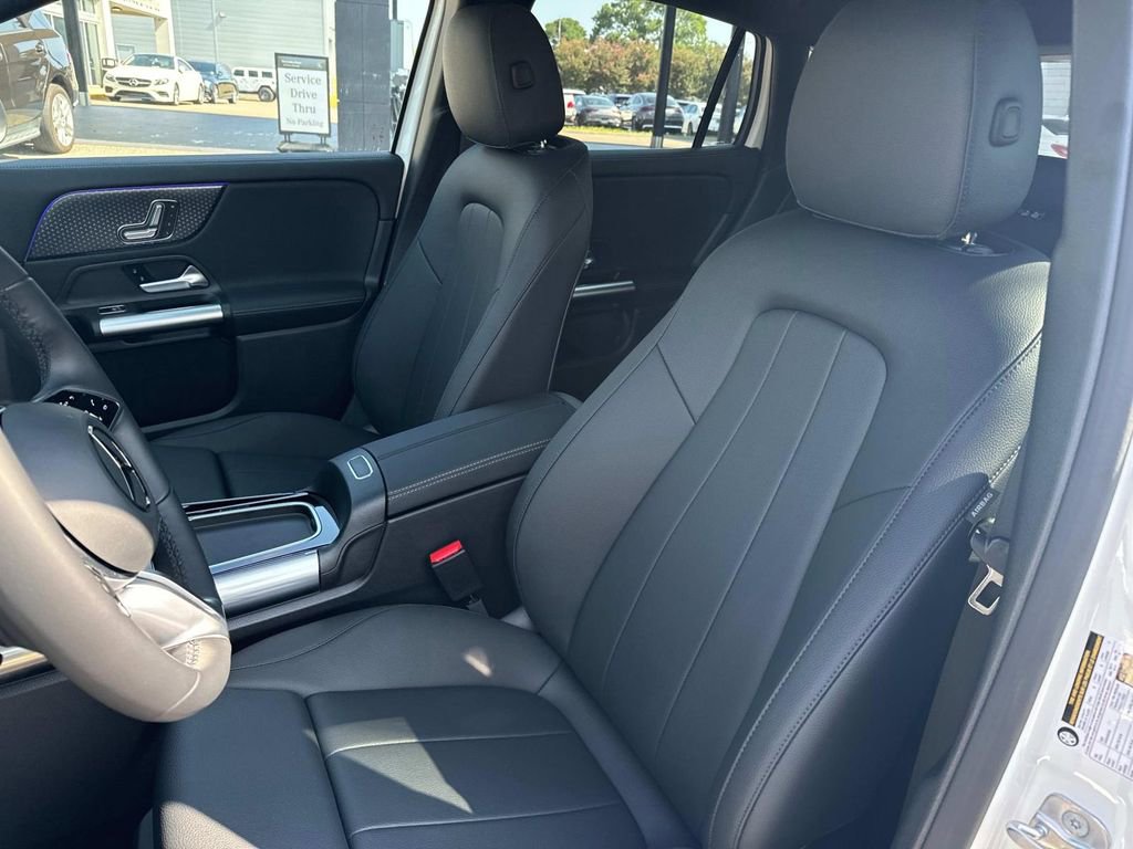 Used 2025 Mercedes-Benz GLA 250 image 8