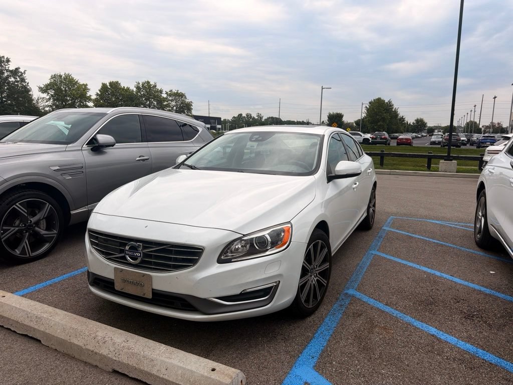 Used 2017 Volvo S60 T5 Inscription Platinum w/ Climate Package AWD/4WD image 3
