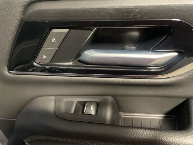 Used 2025 GMC Yukon Denali image 54