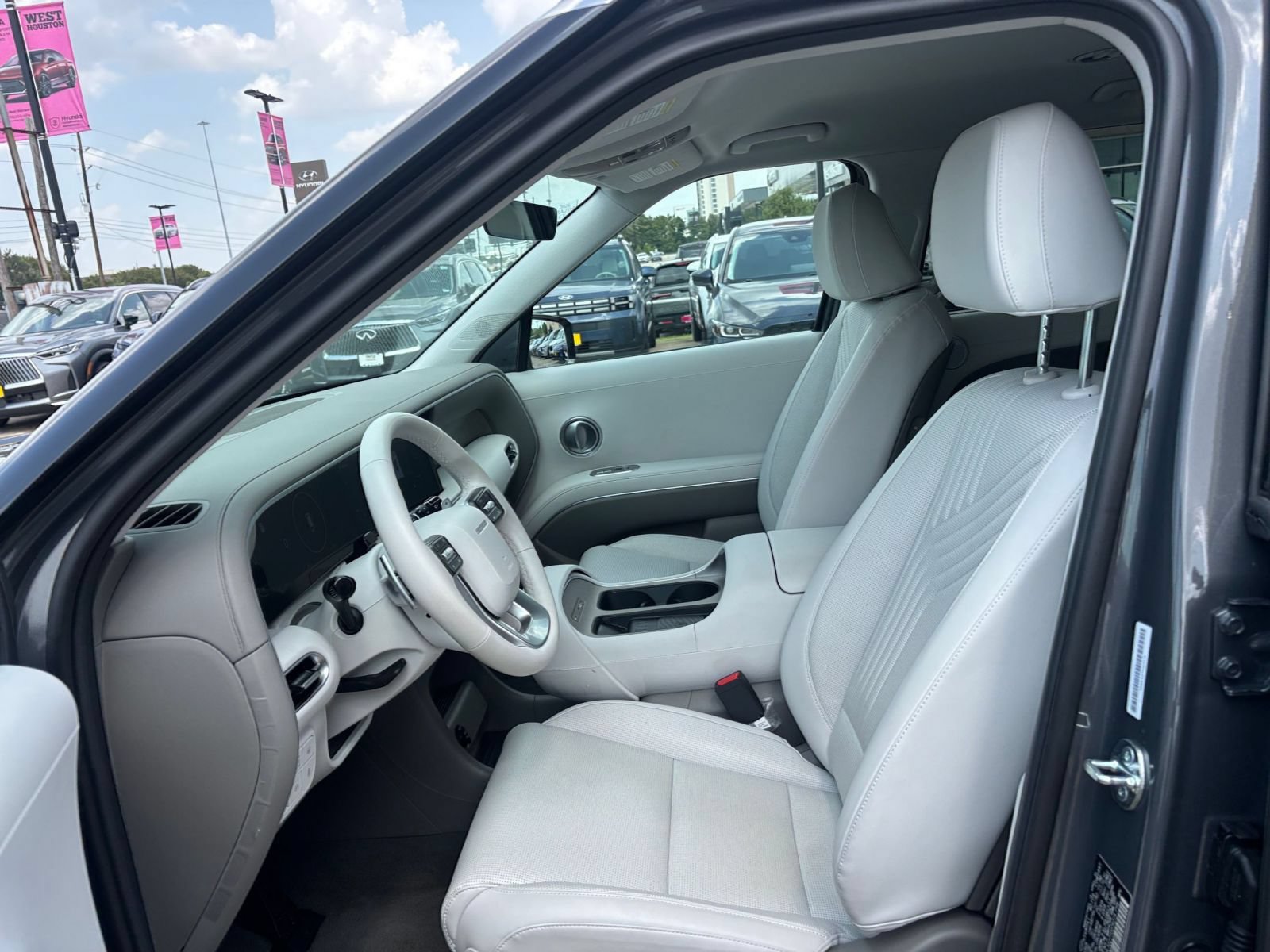 Used 2026 Hyundai Palisade SEL FWD image 30