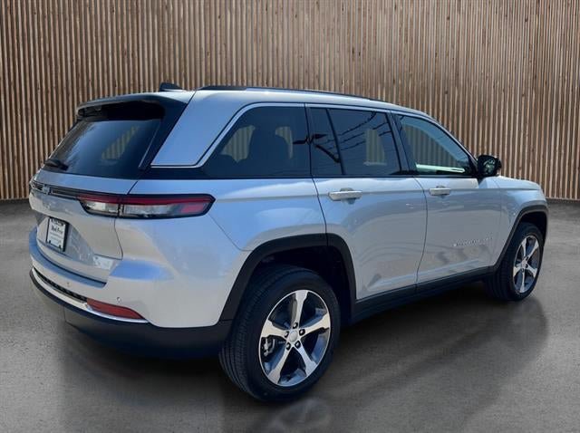 New 2024 Jeep Grand Cherokee Limited 4xe w/ Luxury Tech Group II AWD/4WD image 5