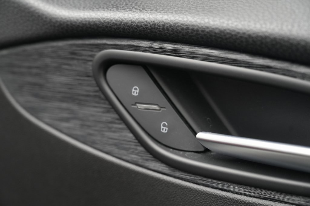 Used 2022 Alfa Romeo Stelvio Sprint image 36