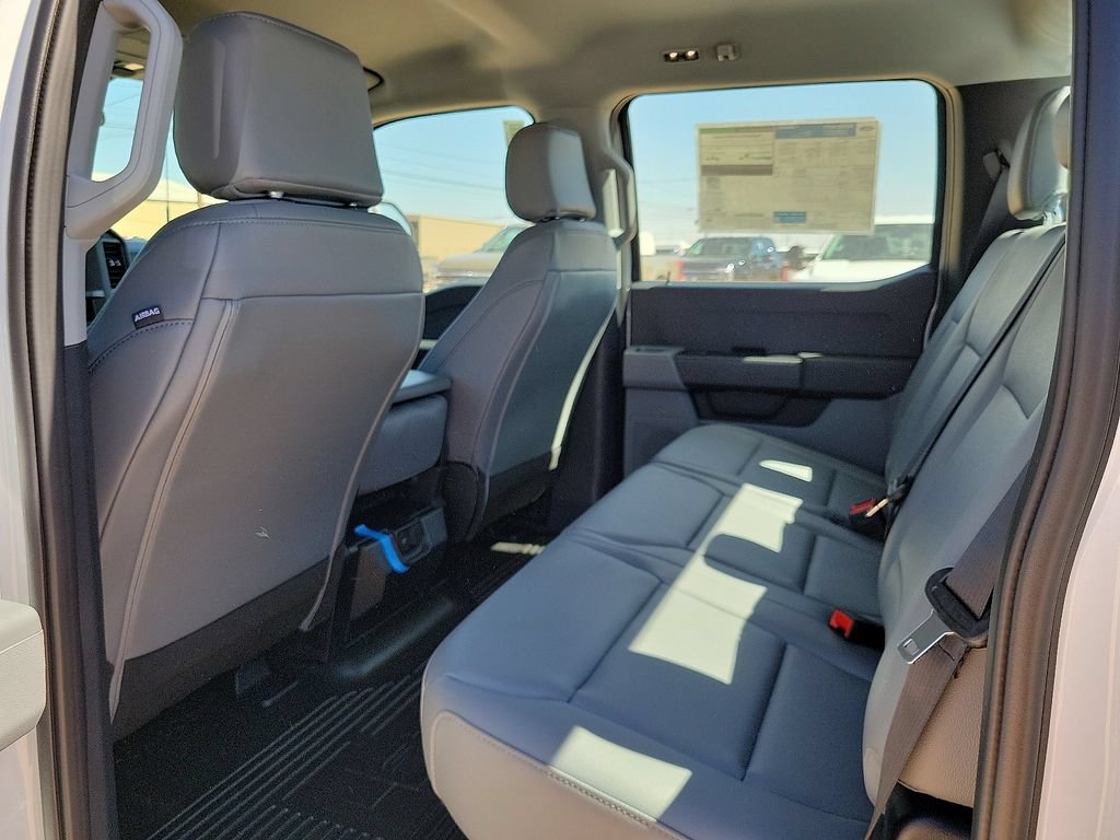 New 2026 Ford F250 XL w/ XL Off-Road Package AWD/4WD image 16
