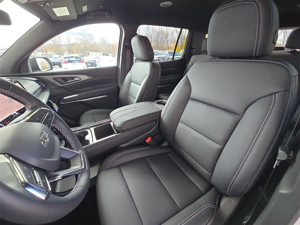 New 2026 Chevrolet Traverse LT w/ Midnight/Sport Edition image 19
