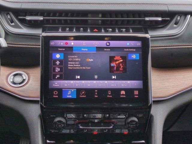 Used 2021 Jeep Grand Cherokee L Summit w/ Advanced Protech Group IV image 16