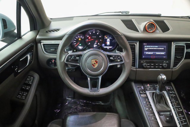 Used 2018 Porsche Macan image 20