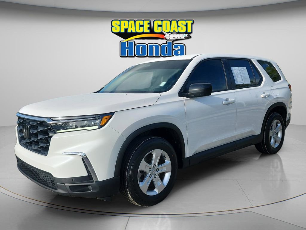 Used 2023 Honda Pilot LX image 7