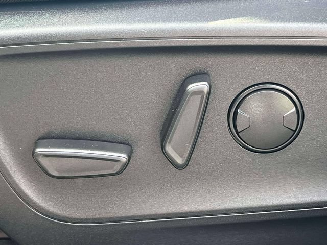 Used 2025 Ford Escape ST-Line FWD image 23