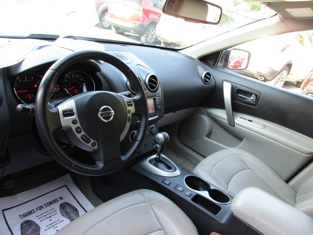 Used 2013 Nissan Rogue SL AWD/4WD image 16