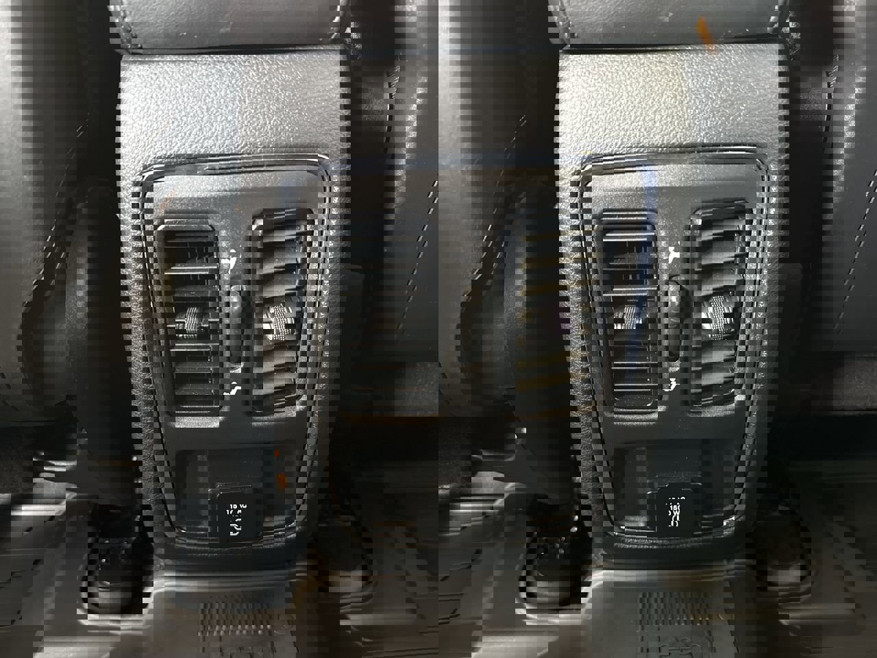 Used 2022 Jeep Grand Cherokee Laredo X image 20