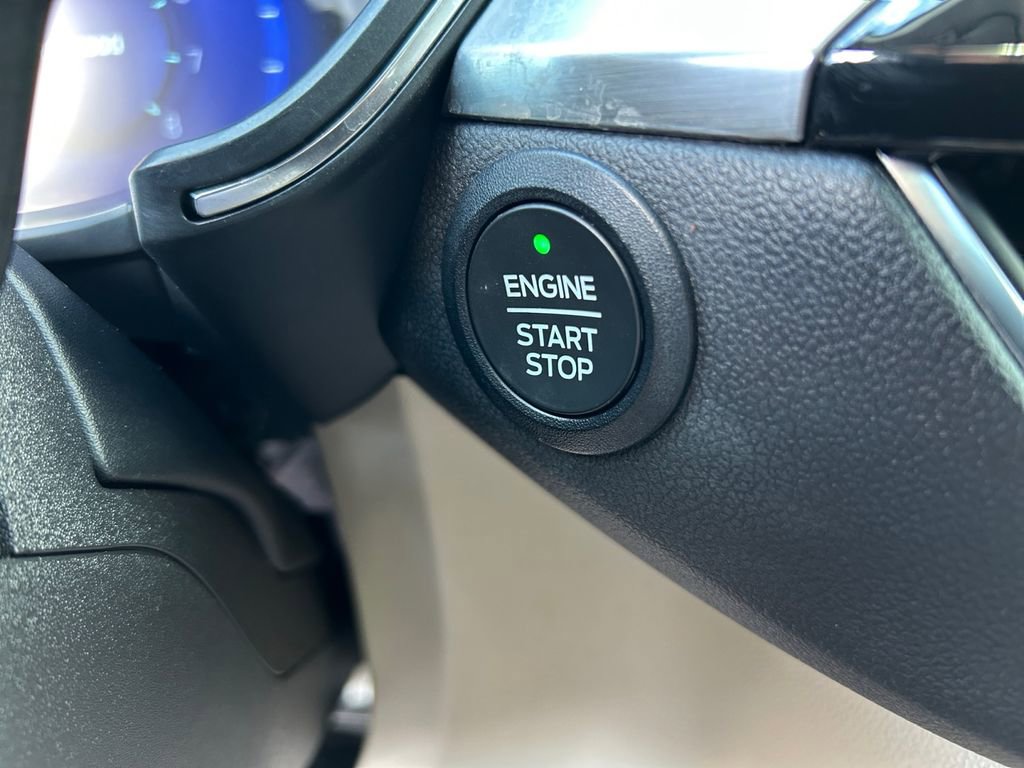 Used 2022 Ford Escape Titanium w/ Class II Trailer Tow Package image 37