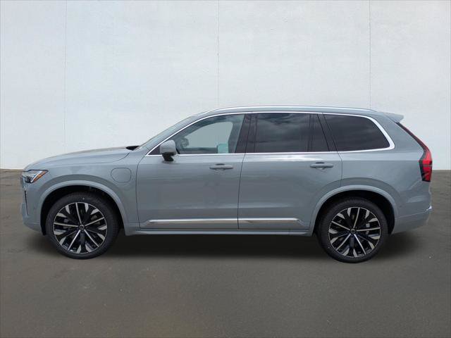 New 2026 Volvo XC90 T8 Plus w/ Protection Package AWD/4WD image 3