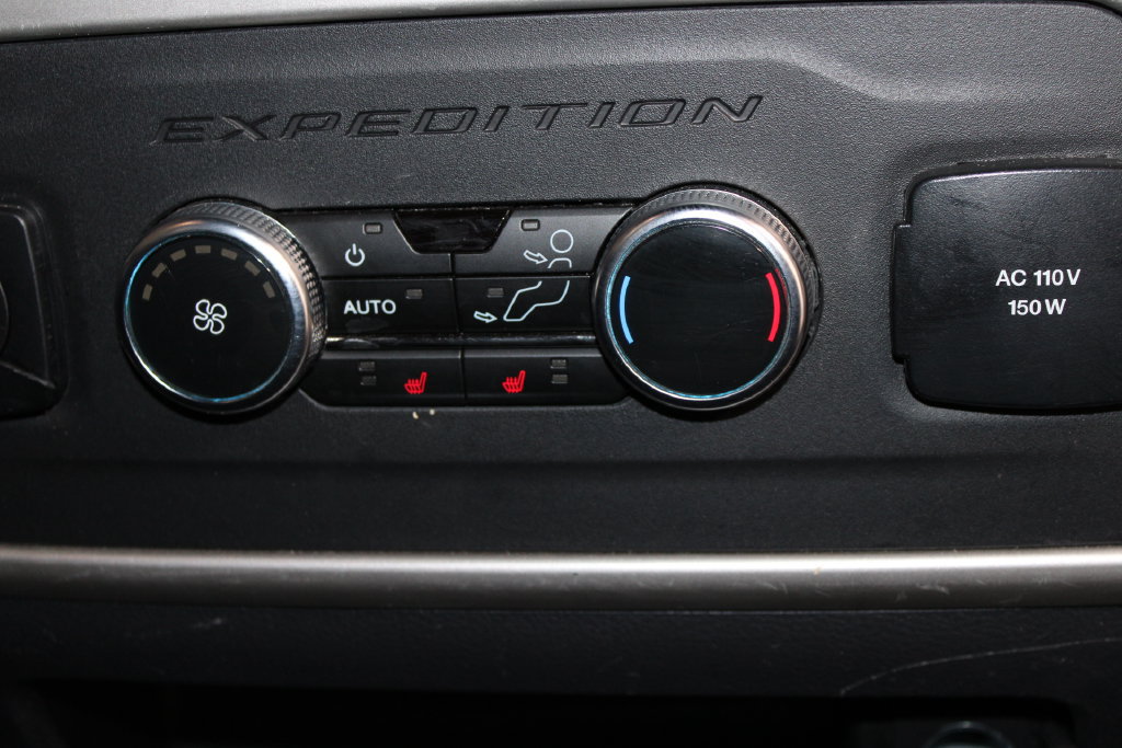 Used 2024 Ford Expedition Limited RWD image 37