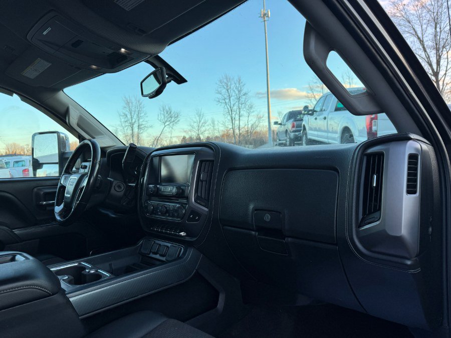 Used 2015 GMC Sierra 2500 SLE image 19
