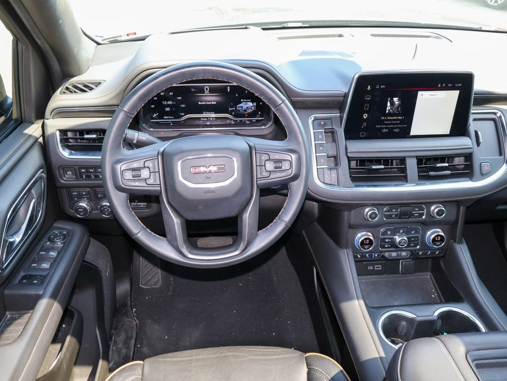 Used 2023 GMC Yukon XL AT4 w/ AT4 Premium Plus Package AWD/4WD image 18