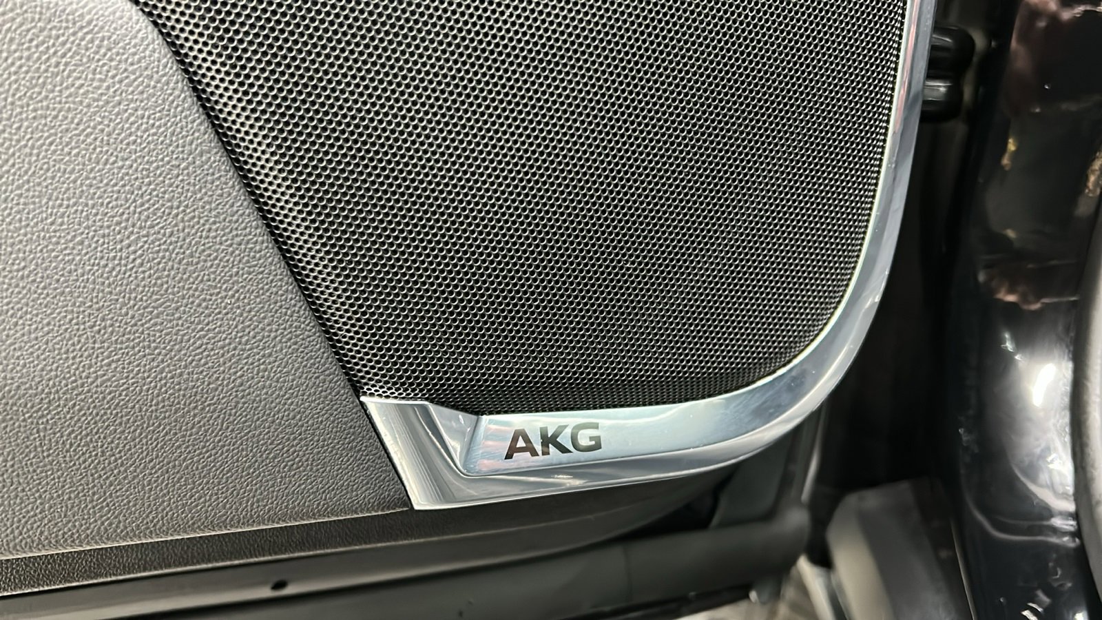 Used 2025 Cadillac Escalade Sport Platinum image 28