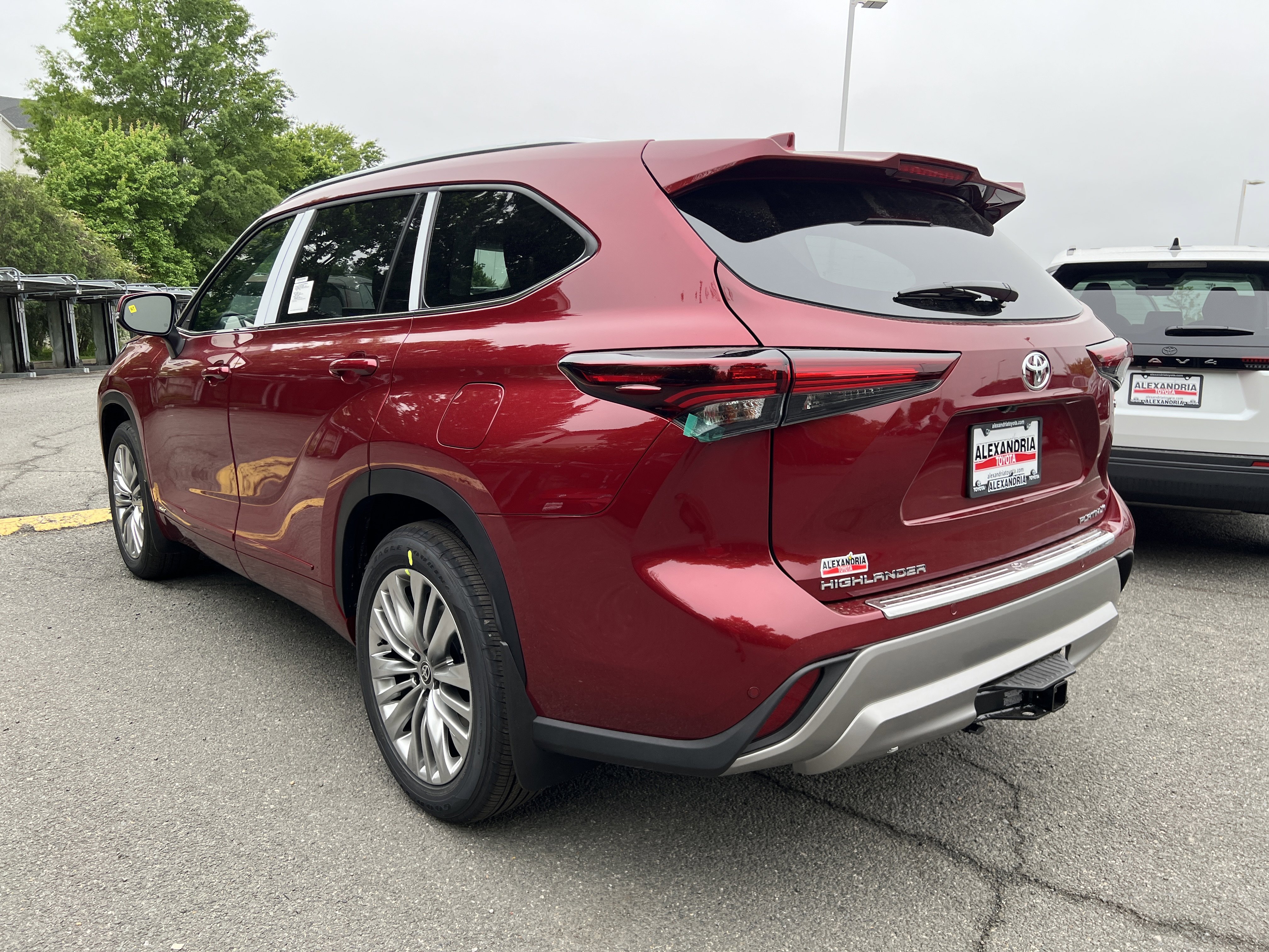 New 2026 Toyota Highlander Platinum AWD/4WD image 6