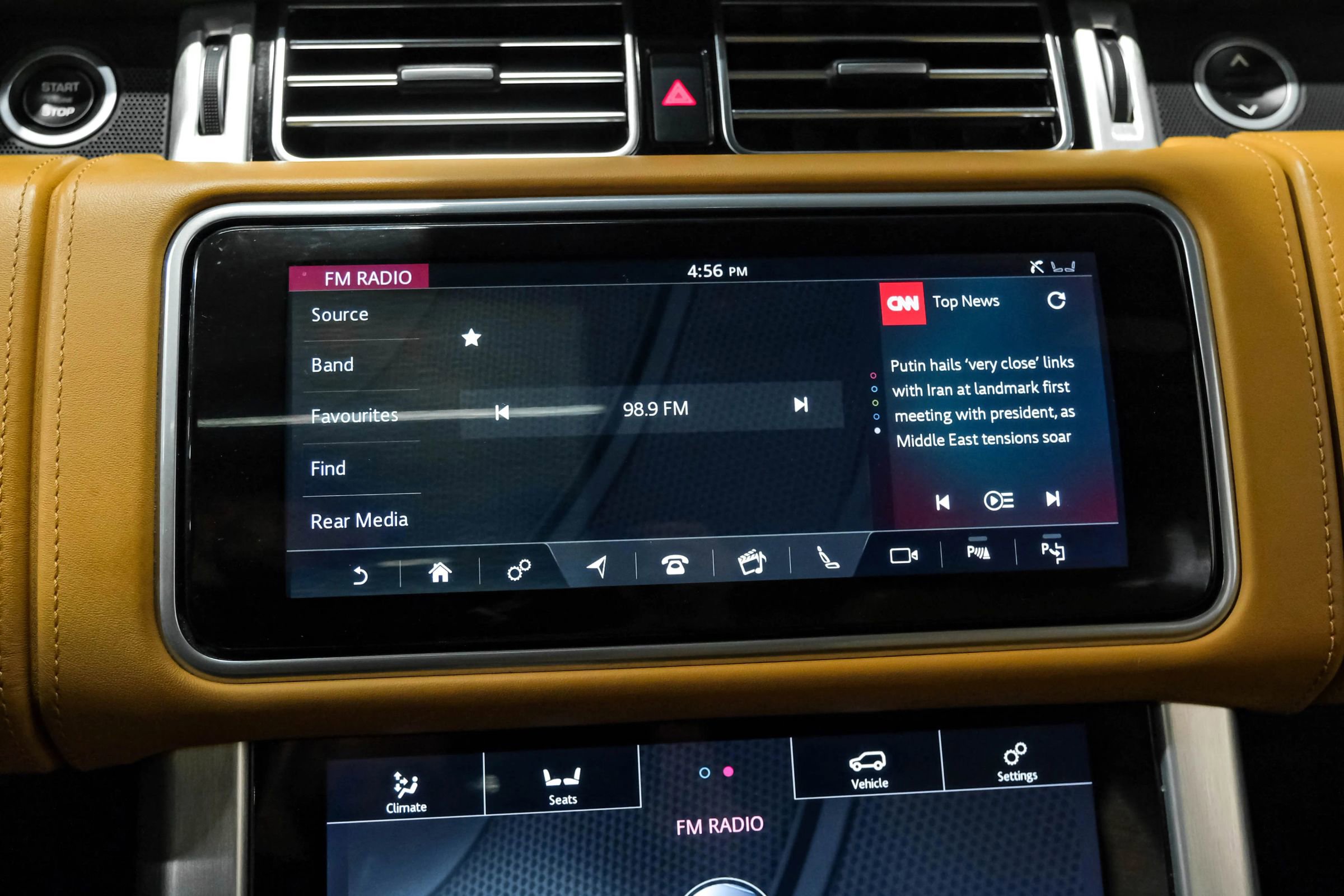 Used 2019 Land Rover Range Rover Long Wheelbase Autobiography image 24