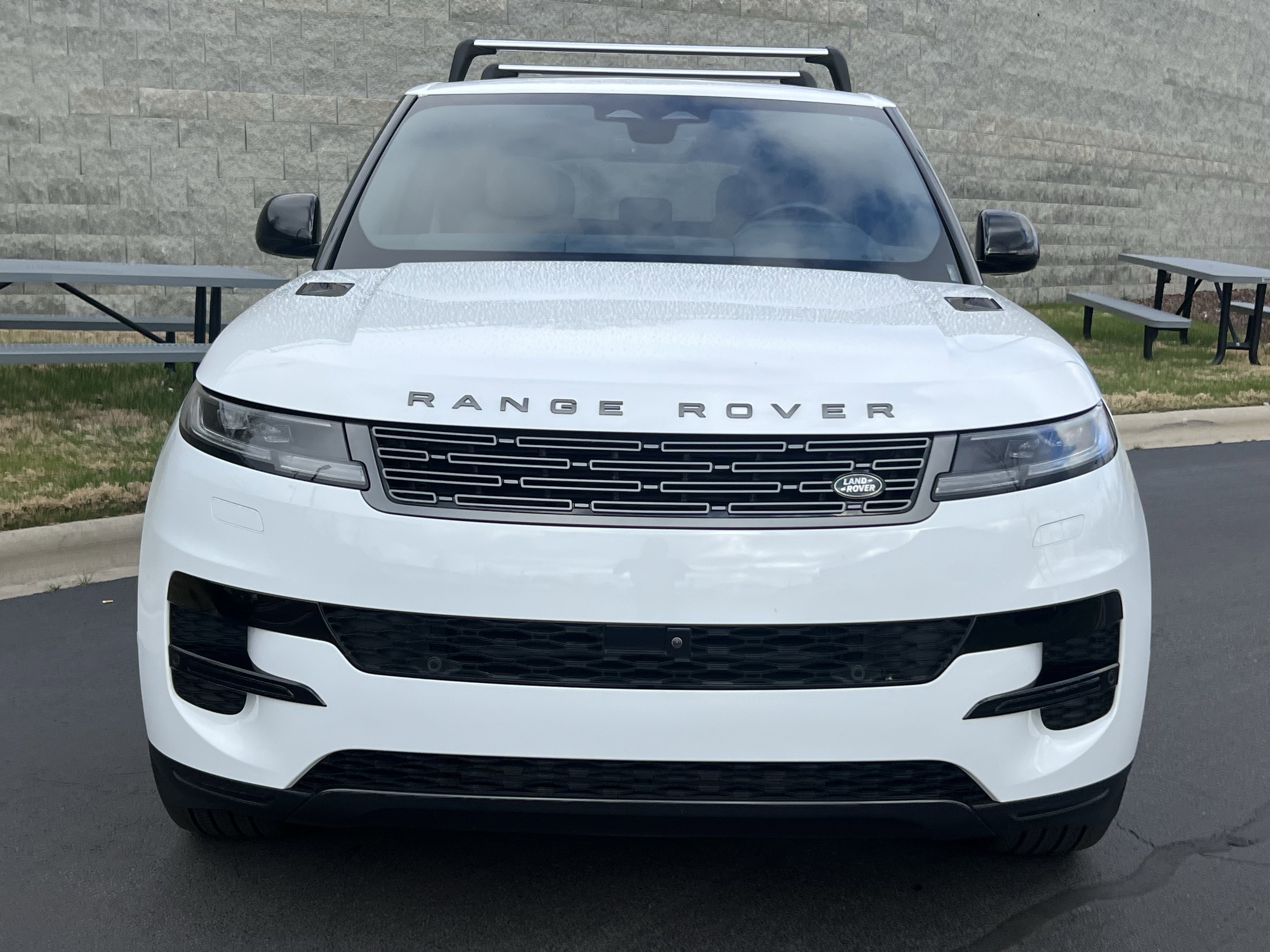 Certified 2025 Land Rover Range Rover Sport SE image 10