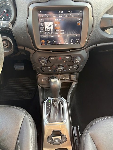 Used 2021 Jeep Renegade Limited image 13