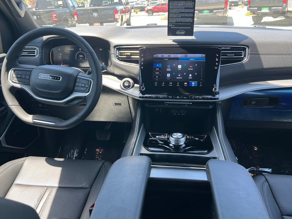 New 2025 Jeep Wagoneer L Series II AWD/4WD image 18