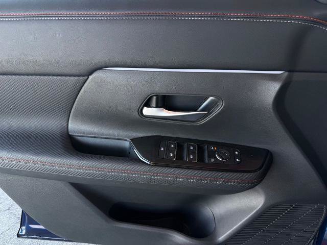 Certified 2025 Nissan Kicks SR AWD/4WD image 19