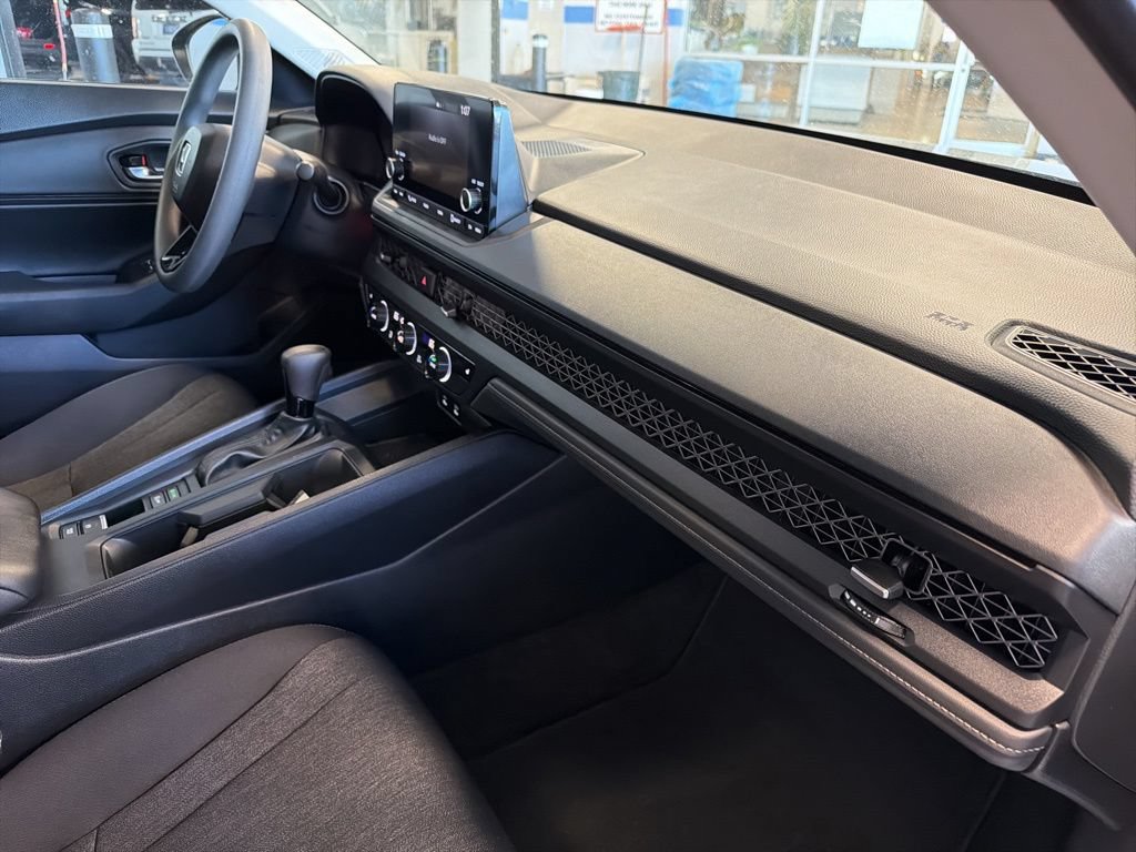 Certified 2025 Honda Accord SE image 34