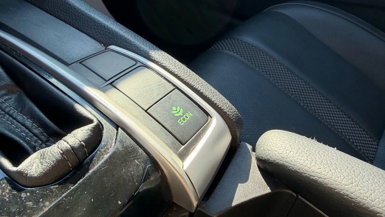 Used 2020 Honda Civic EX-L image 38