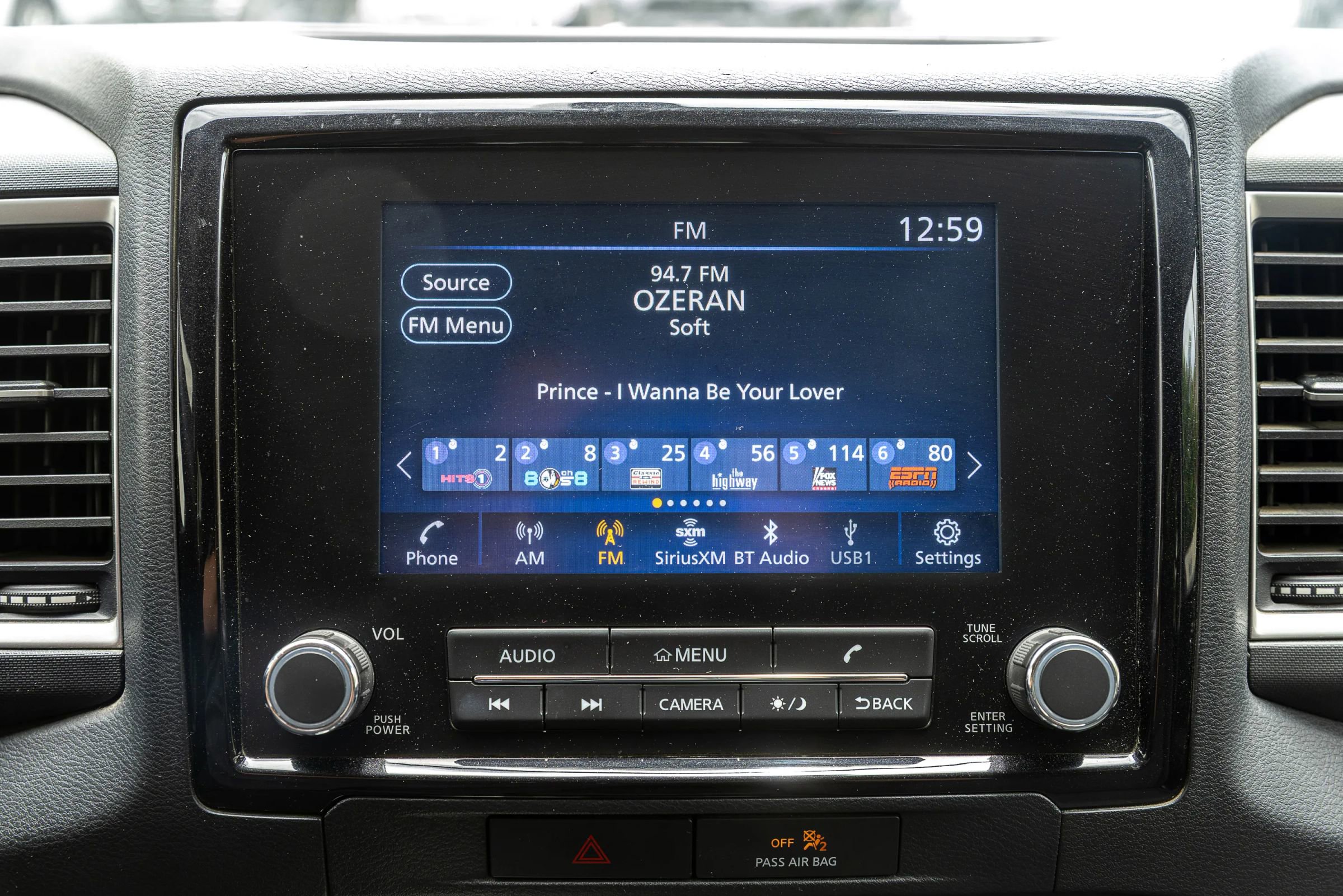 Used 2022 Nissan Frontier SV RWD image 14