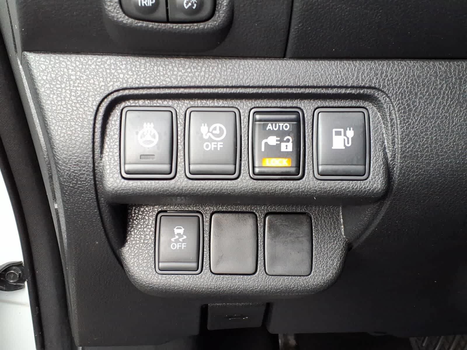 Used 2017 Nissan Leaf SL w/ Premium Package FWD image 15
