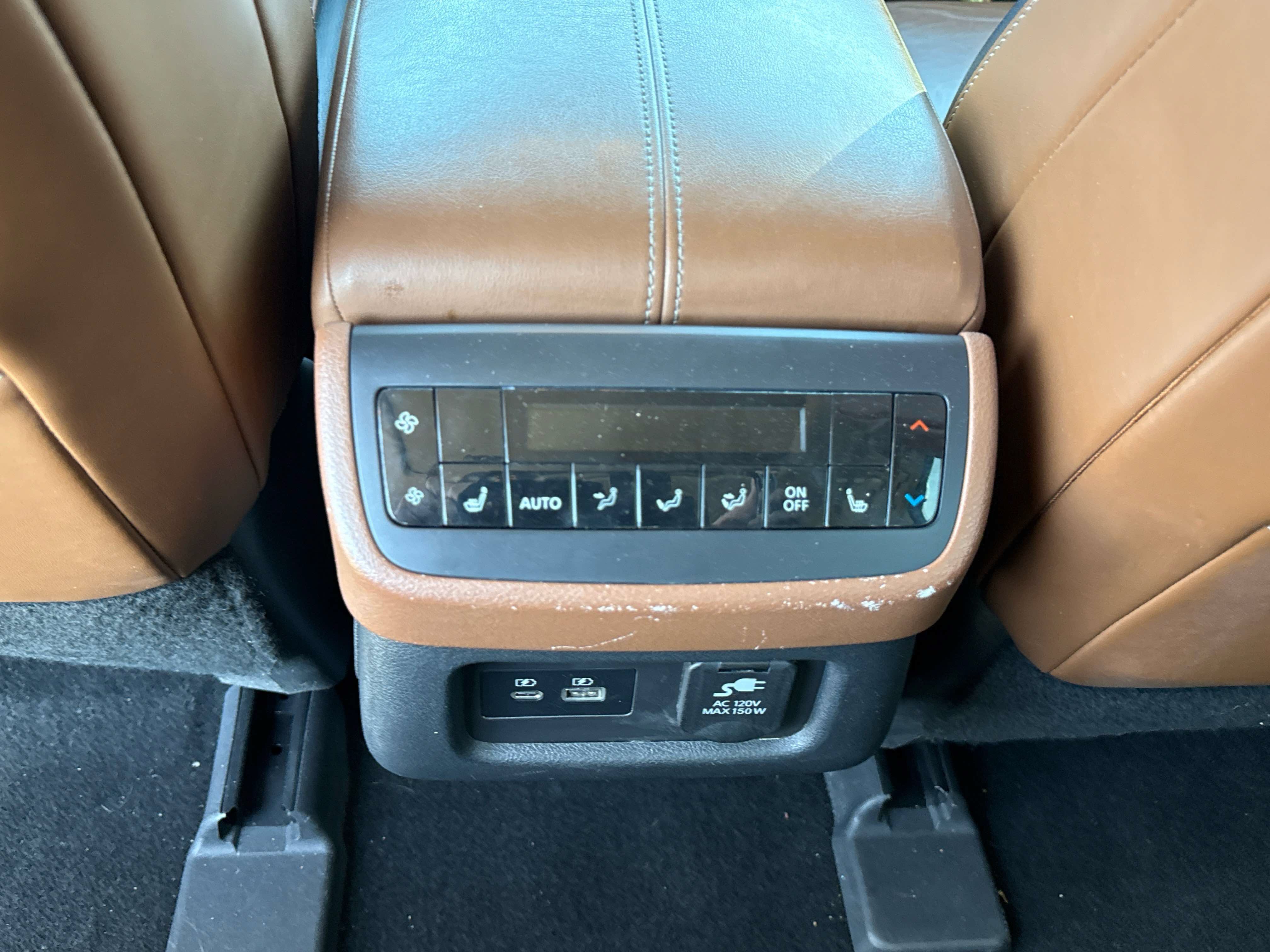 Used 2022 Nissan Pathfinder Platinum w/ Cargo Package AWD/4WD image 14