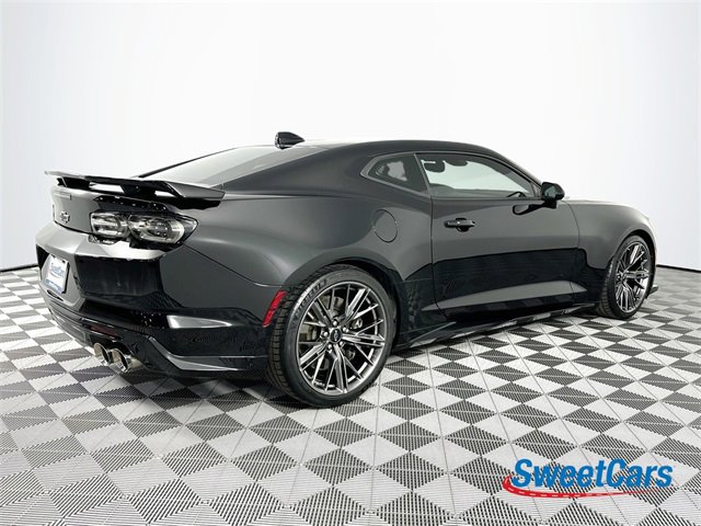 Used 2022 Chevrolet Camaro ZL1 image 7