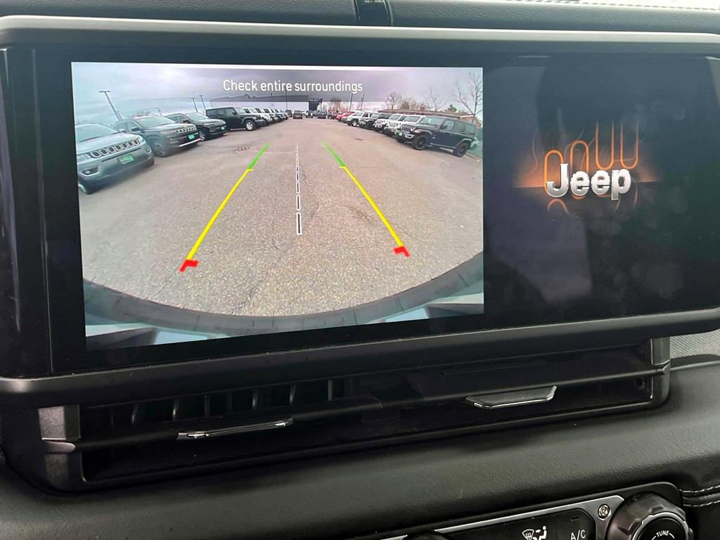 Certified 2025 Jeep Wrangler Sahara image 30