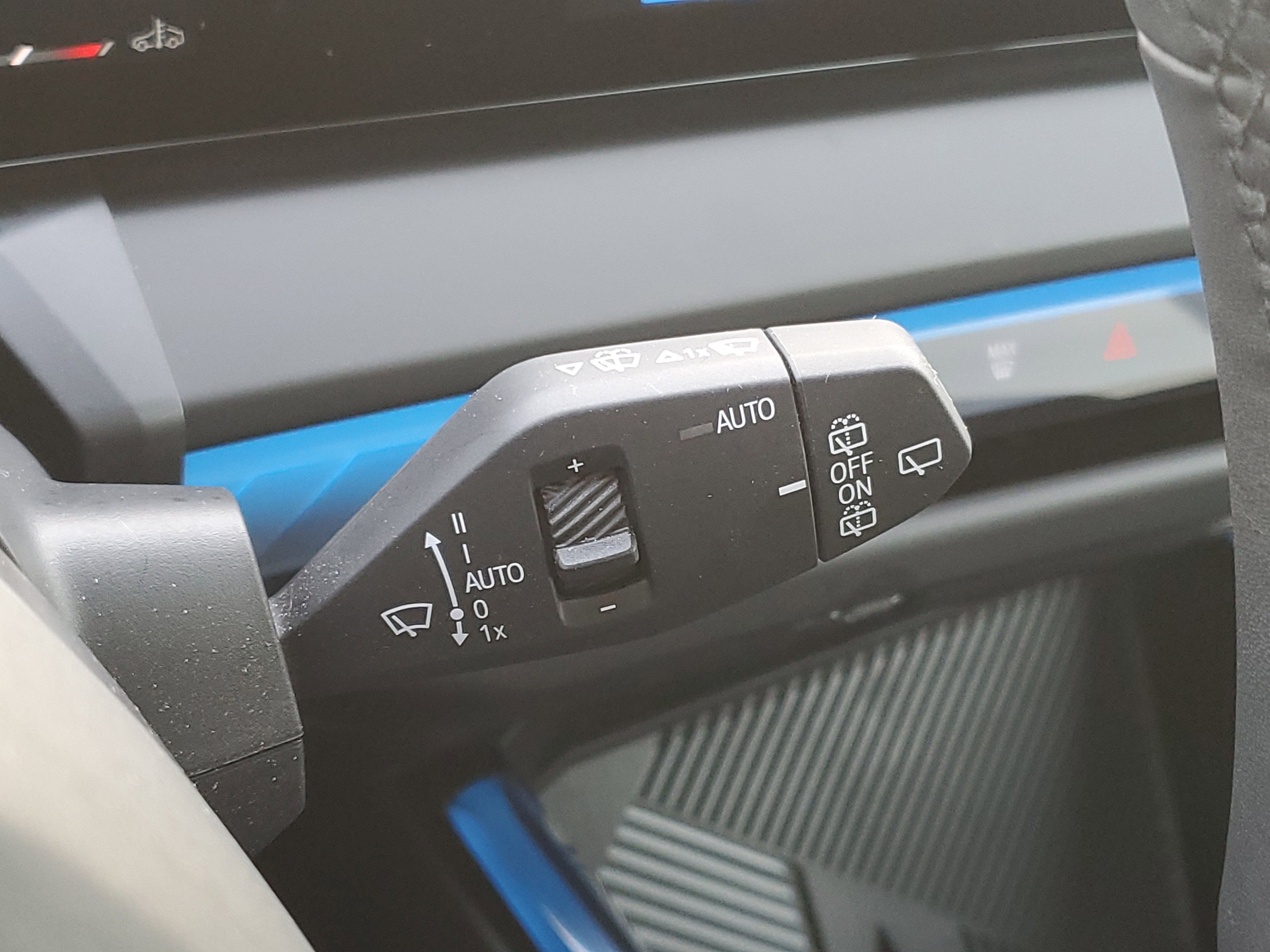 Used 2025 BMW X3 xDrive30i w/ Premium Package image 16