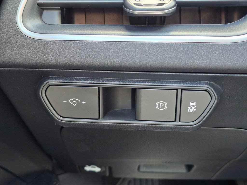 Used 2025 Kia K4 FWD image 32