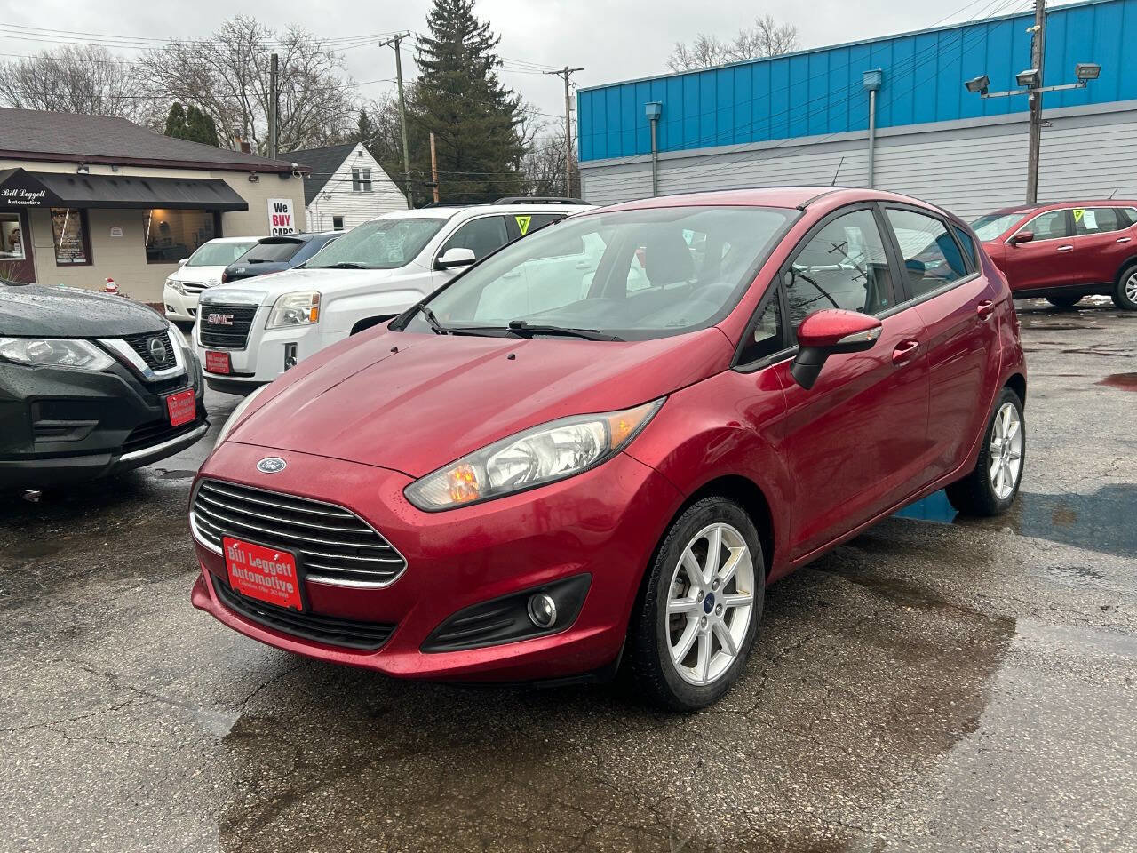 Used 2016 Ford Fiesta SE w/ Equipment Group 201A image 2