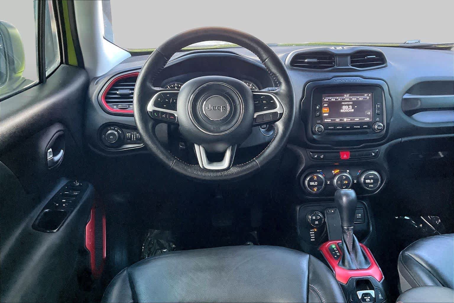Used 2017 Jeep Renegade Trailhawk w/ Premium Trailhawk Package AWD/4WD image 6