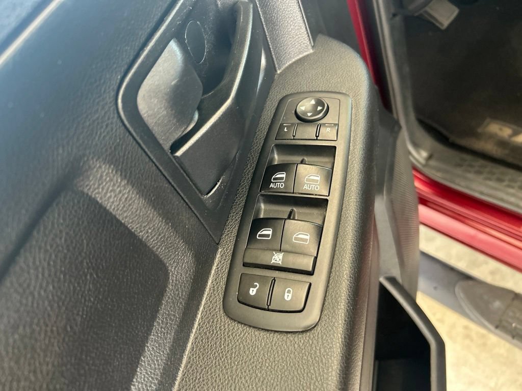 Used 2017 RAM 2500 Tradesman w/ Chrome Appearance Group AWD/4WD image 36