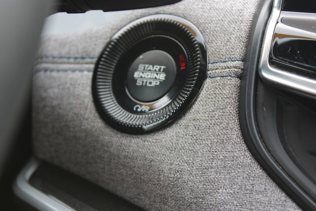 Used 2024 Jeep Compass Latitude image 38