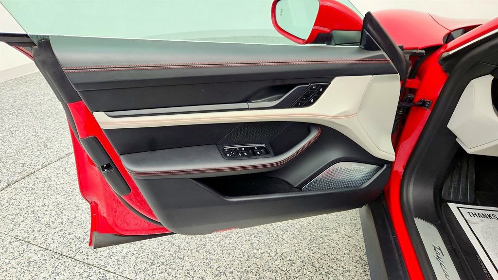 Used 2024 Porsche Taycan 4S image 11